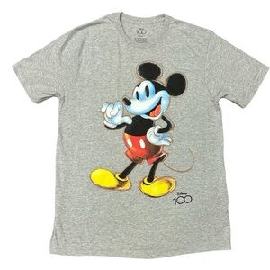 NWT Disney Mickey Mouse Vintage Character tee SZ - Medium